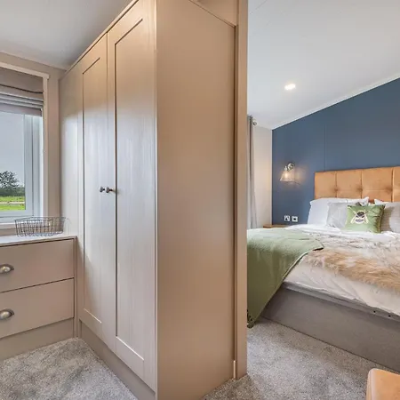 シャレー Oak Tree Timber