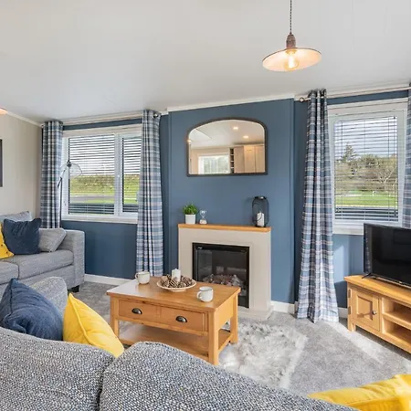 シャレー Oak Tree Timber